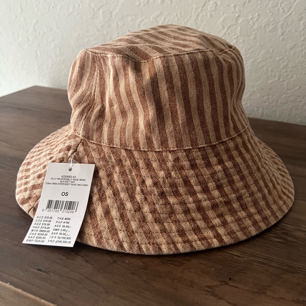 Rubí bucket hat